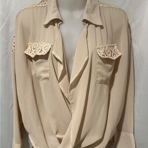 Elegant Drapey Beige Crochet Lace-Trimmed Women's Top size Small